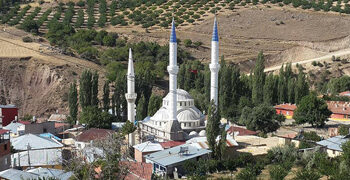 haci-ali-akdas-camii